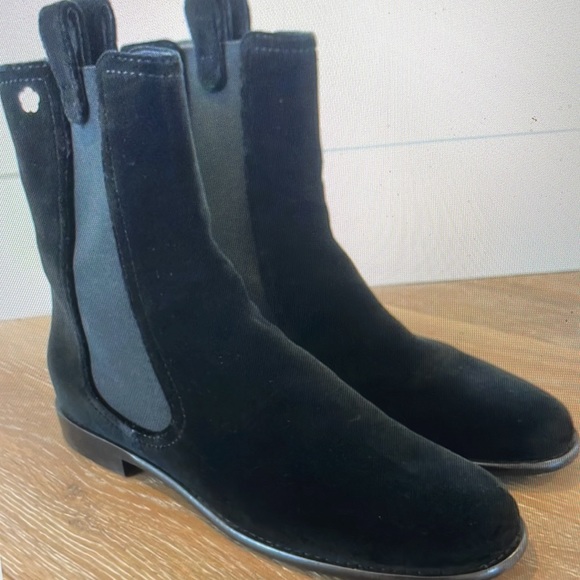 CHANEL Authentic Black Velvet Short Boots SIZE 38.5 - Picture 3 of 7